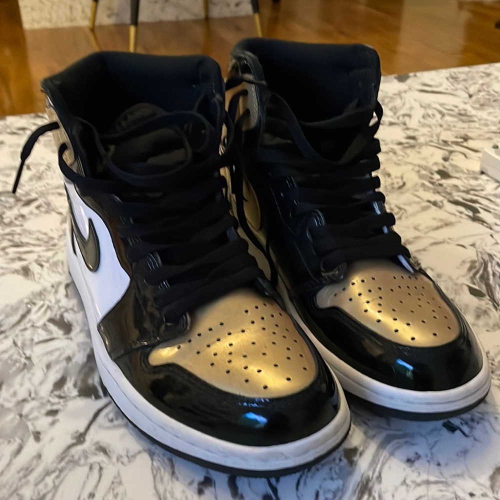 Good condition Jordan 1's
